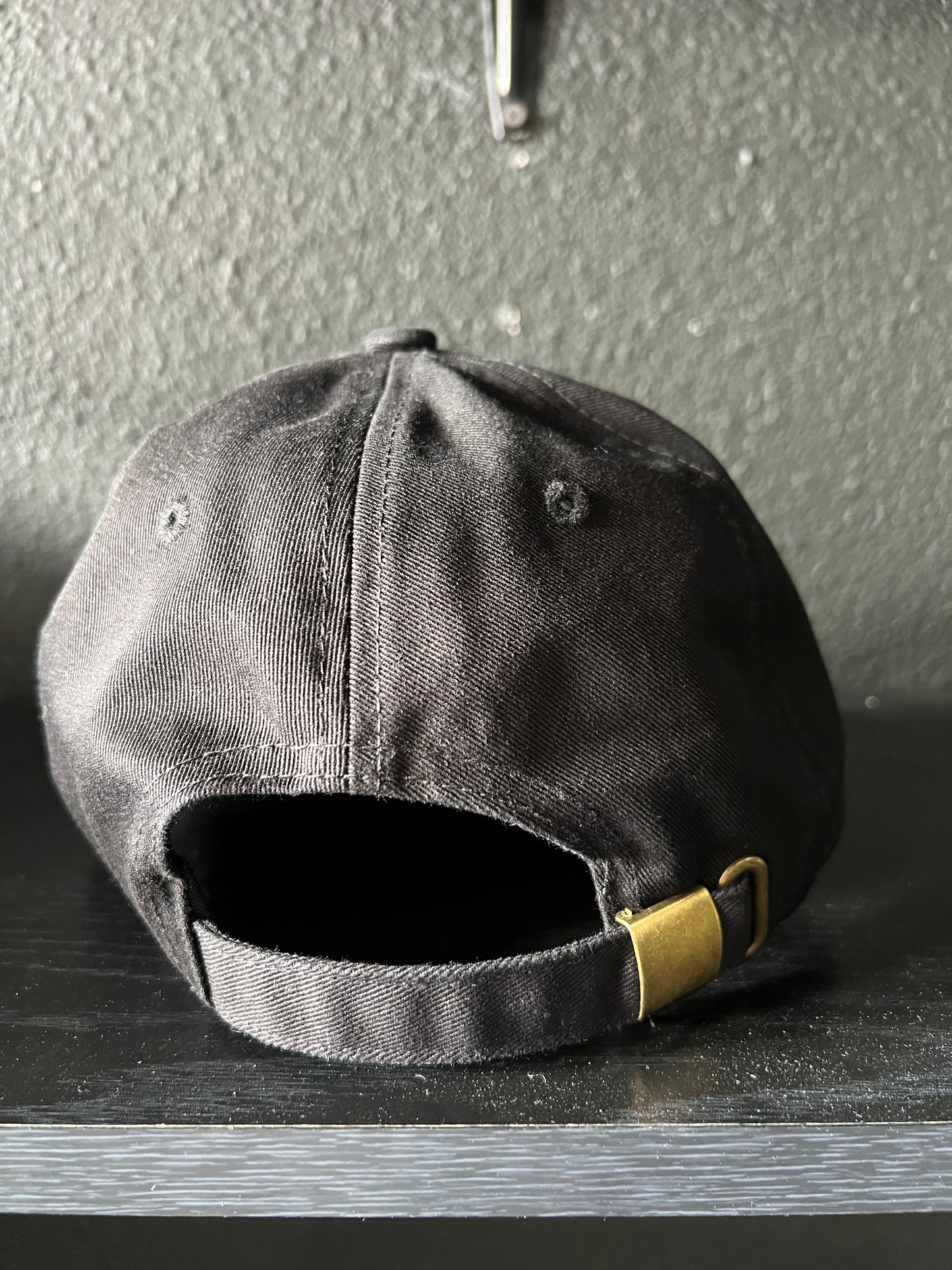 To live and Die in LA Dad Cap in Black