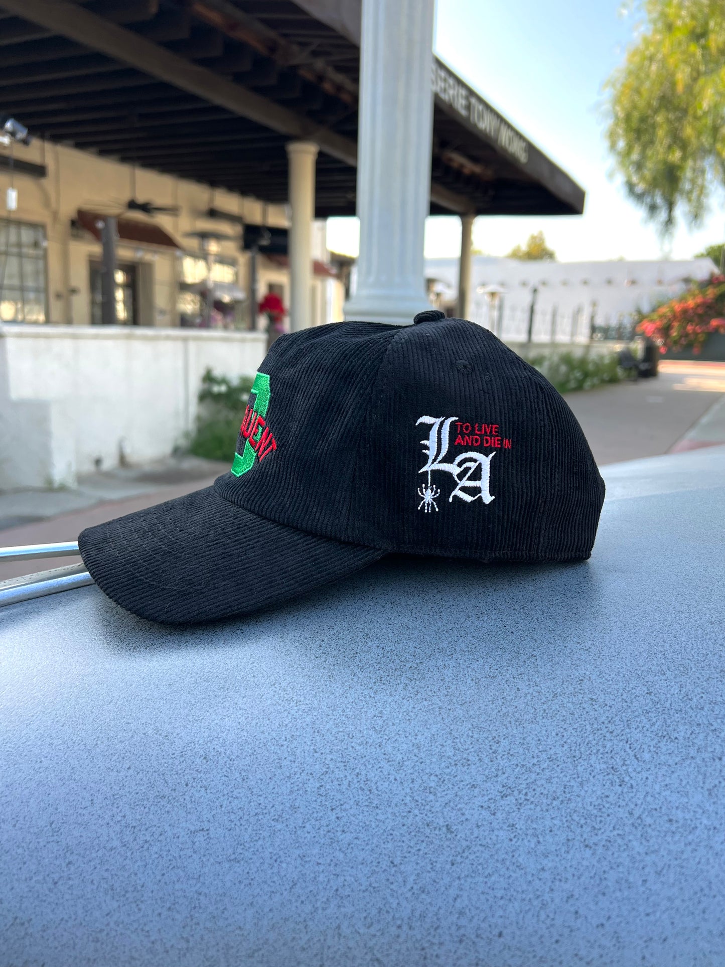 1940's Style Logo 5 Panel Corduroy Snap Back Cap in Black