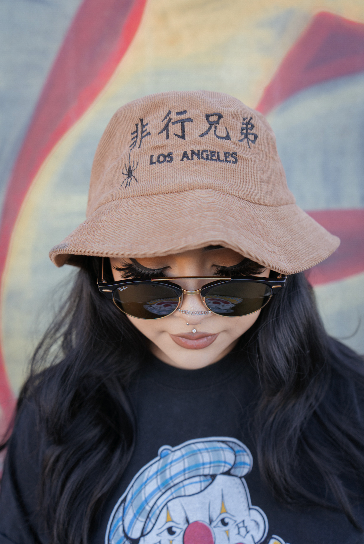 非行兄弟(Delinquent Bros)Corduroy Bucket Hat in Beige