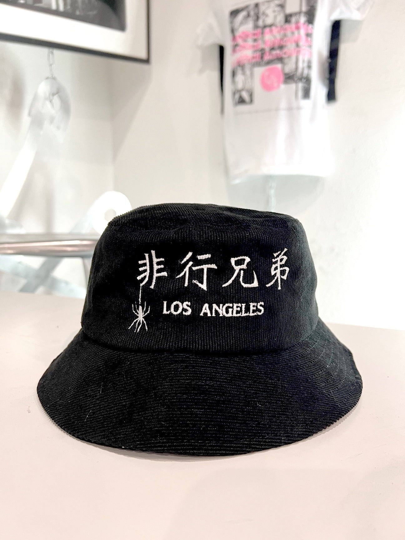 非行兄弟(Delinquent Bros)Corduroy Bucket Hat in Black