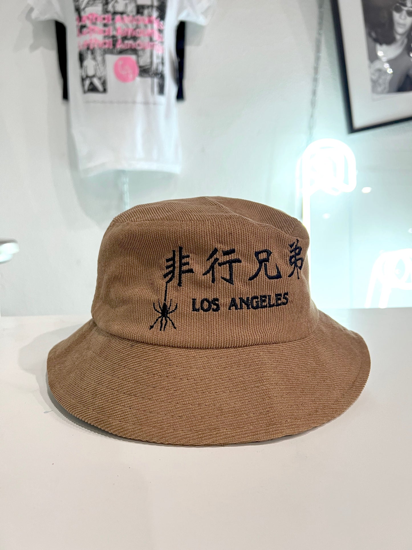 非行兄弟(Delinquent Bros)Corduroy Bucket Hat in Beige