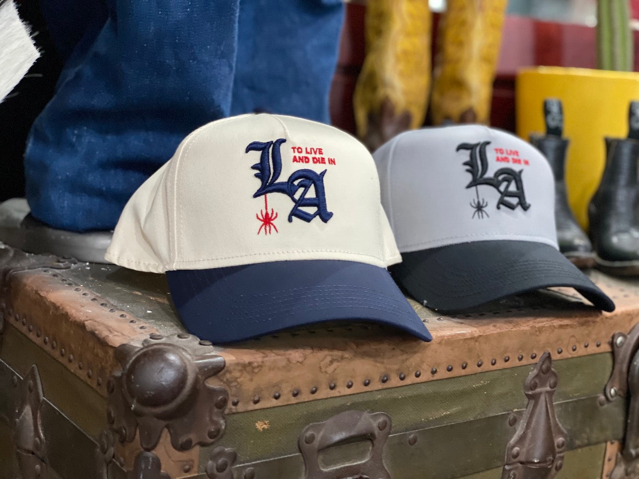 To live and Die in LA 5 Panel Snap Back Cap in Navy / Natural