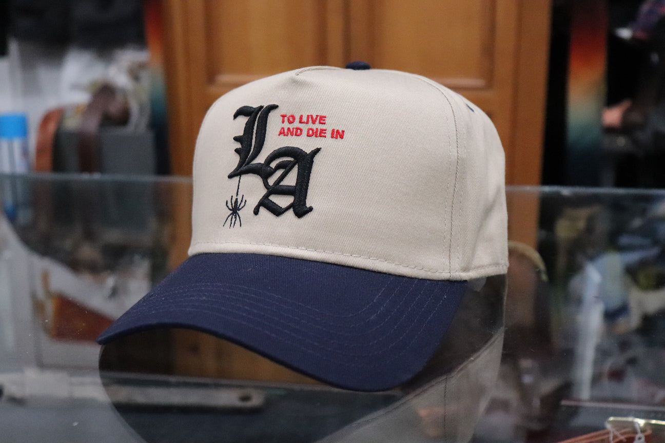 To live and Die in LA 5 Panel Snap Back Cap in Beige x Navy