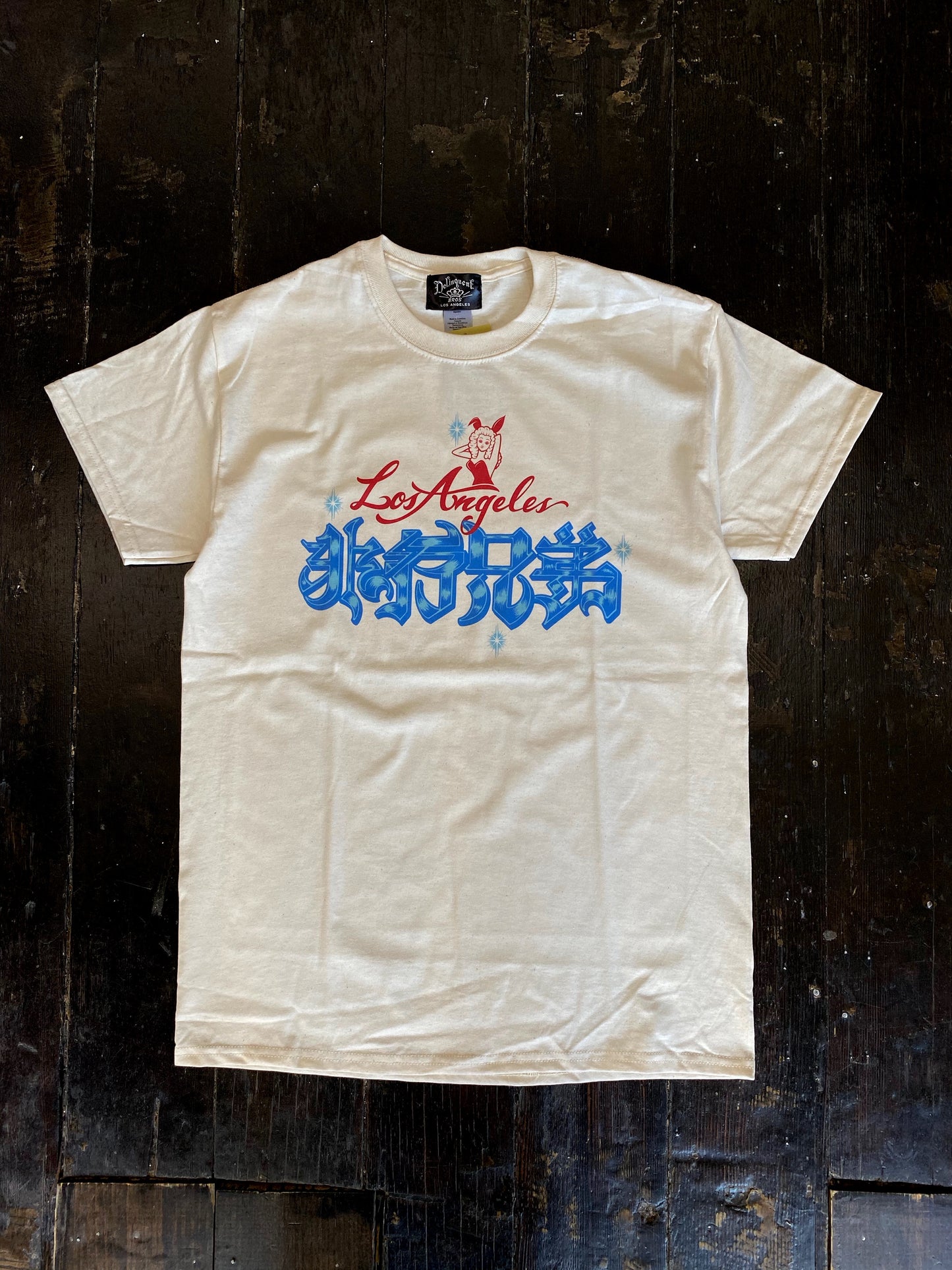 非行兄弟 Bunny Girl Tee in Natural