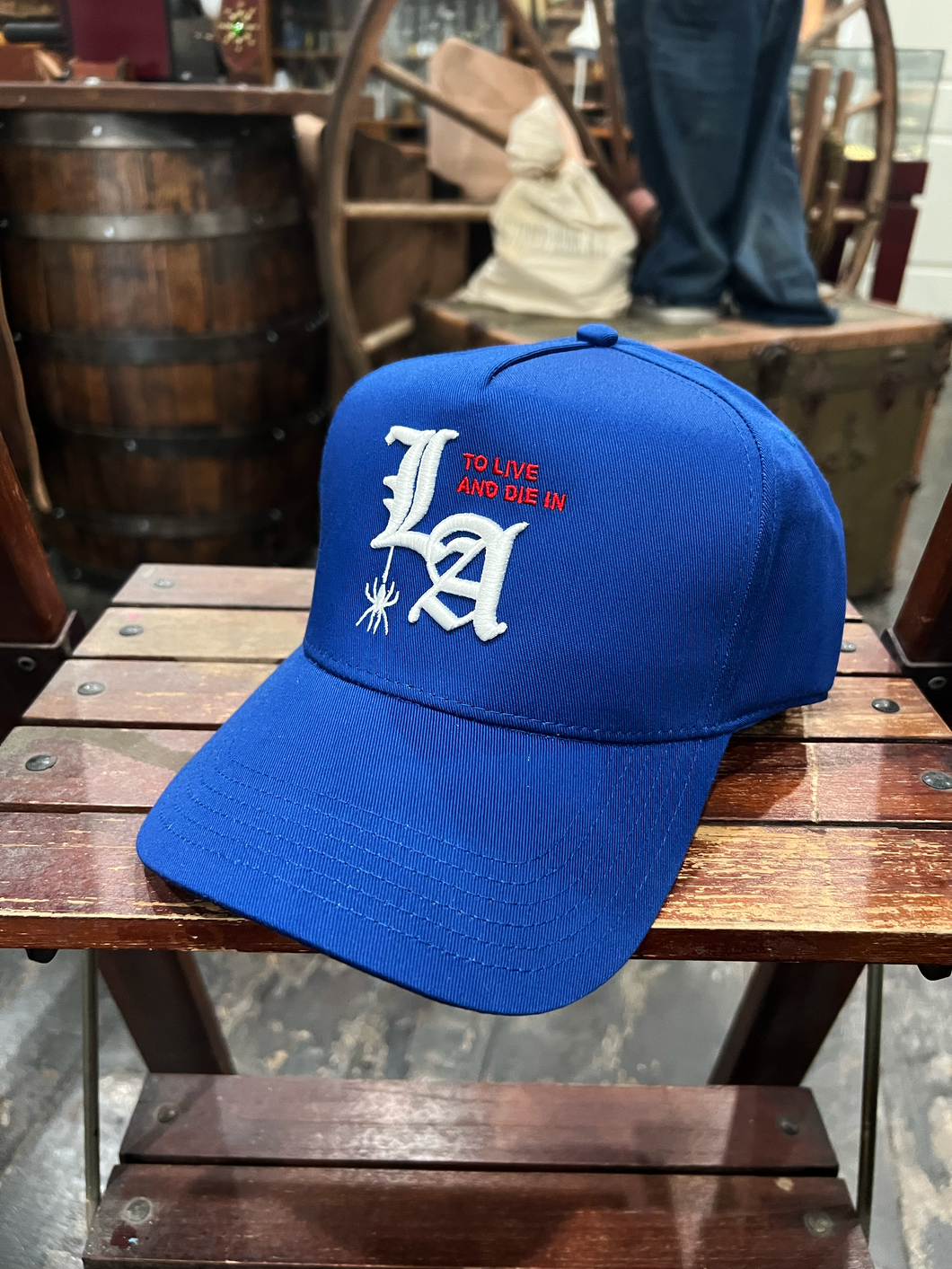To live and Die in LA 5 Panel Snap Back Cap in Blue