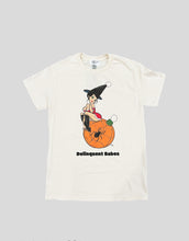 Load image into Gallery viewer, Delinquent Babes Holiday Pin up Tee in Natural